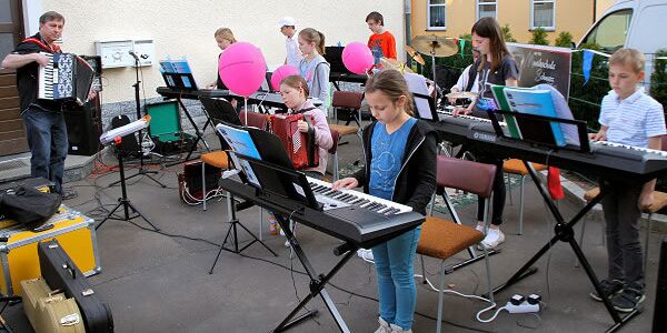 Kinder Akkordeon Keyboard Orchester Dresden