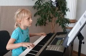 Keyboard spielen lernen Keyboardunterricht Dresden